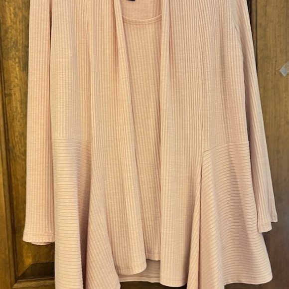 cardigan with tank top - Picture 6 of 7